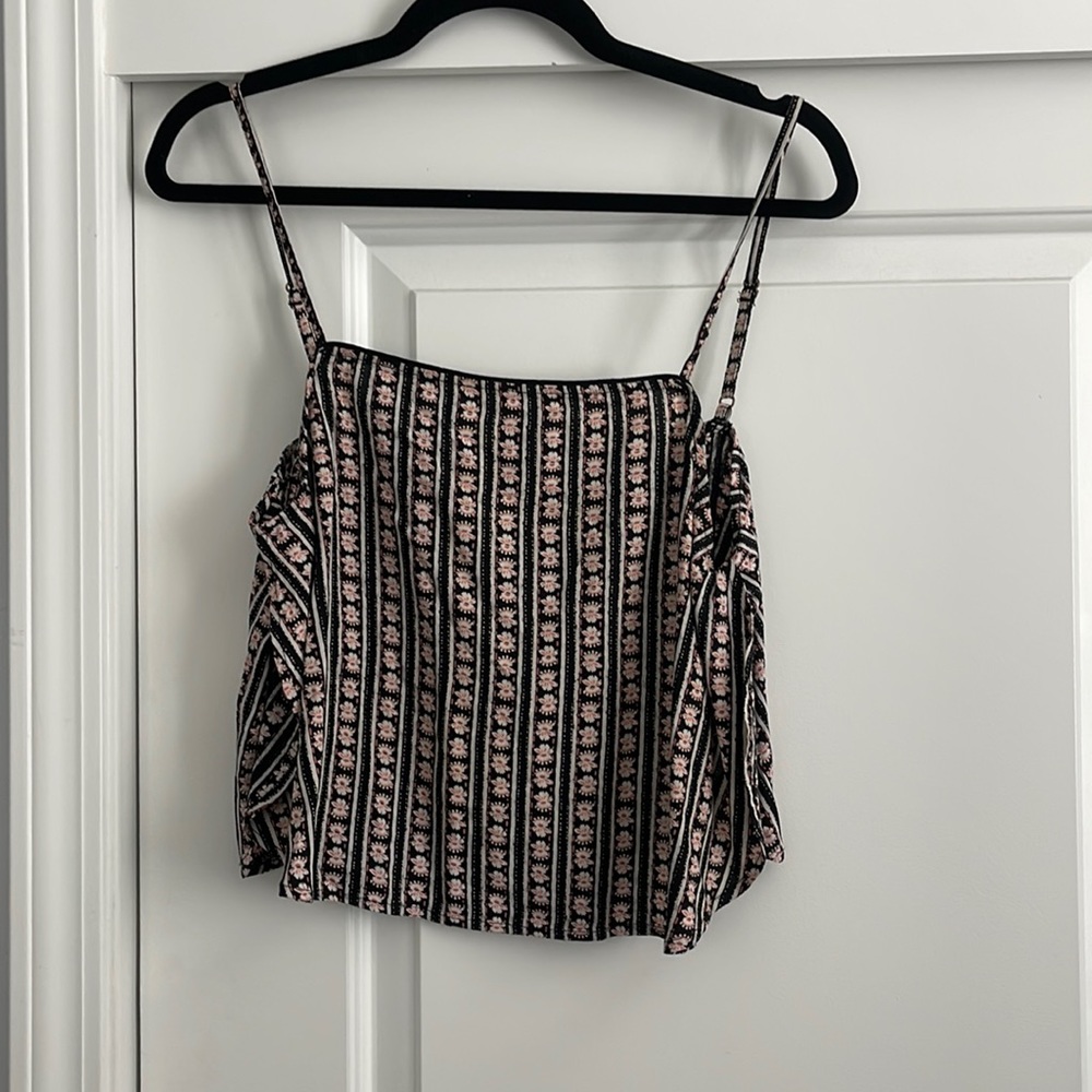 BRAND NEW WITH TAGS O’Neal cropped tank top with side cut outs